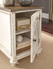 Realyn Chairside End Table Product image