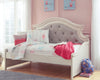 Realyn Bed Product image