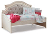 Realyn Bed Product image