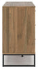 Deanlow Bedroom Package