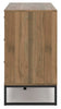 Deanlow Bedroom Package