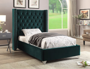 Meridian Furniture Aiden Velvet Full Bed in Green AidenGreen-F image