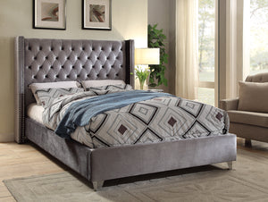Meridian Furniture Aiden Velvet Queen Bed in Grey AidenGrey-Q image